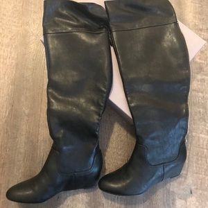 J-Lo Black Wedge boots